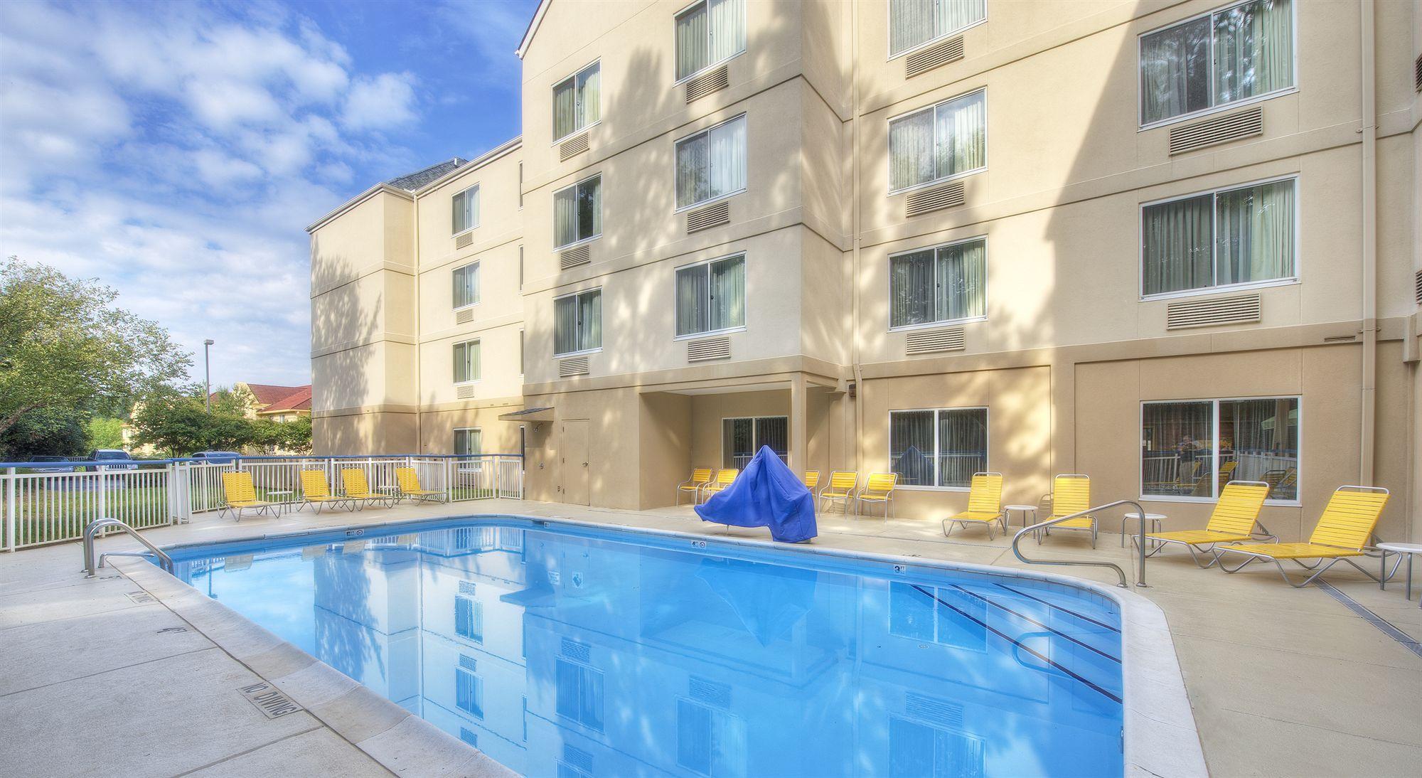 Fairfield Inn & Suites Raleigh Crabtree Valley Exterior photo